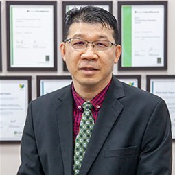 Professor Ooi Keng Boon