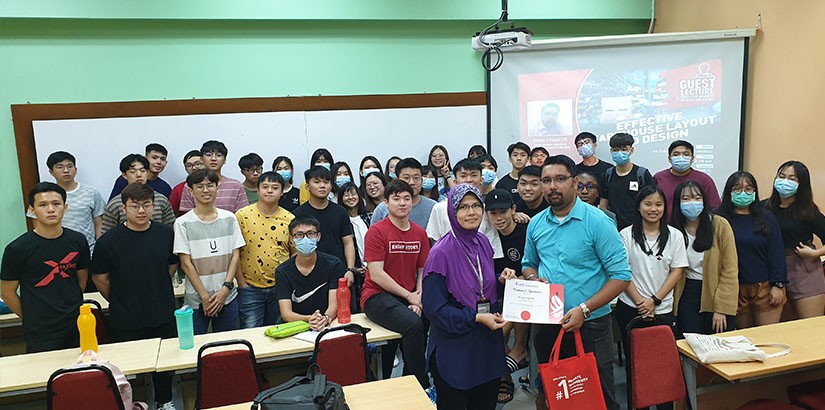 Group photo of the talk