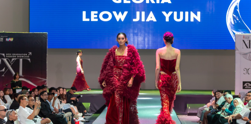 Gloria Leow Jia Yuin’s collection captured the judges’ attention, earning her the Emerging Designer Award. Her bold use of colour reflected the courage and confidence of women pursuing the life they desire.