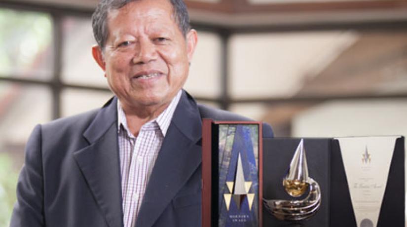 Tan Sri Dr Salleh does UCSI proud by receiving the 2016 Merdeka Award