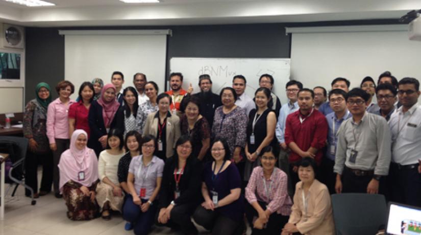  [BETTER EQUIPPED] Participants joined by workshop facilitator, Professor Dr Mohamed Amin Embi, Director of the Centre for Teaching Excellence and Learning Technologies, UKM (middle, back row) in a group photo.