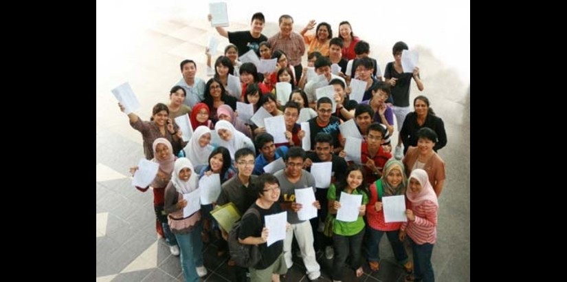  Jubilant students show off their results as lecturers at UCSI University’s A-Level Academy share their moment of glory.