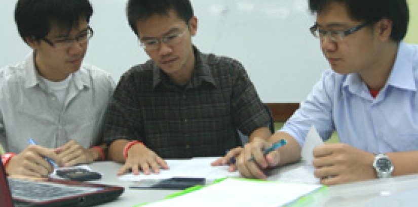  FAMILY TIES (From left): Brothers Dan, David and Daniel Soo bouncing ideas and suggestions off each other for their assignments.