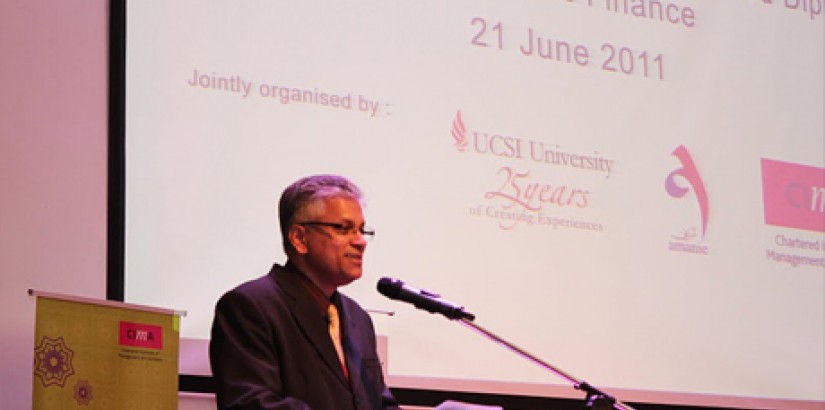 UCSI University​’s Associate Dean of the Faculty of Management and Information Technology, Mr Sudesh Balasubram​anian giving his speech during the event
