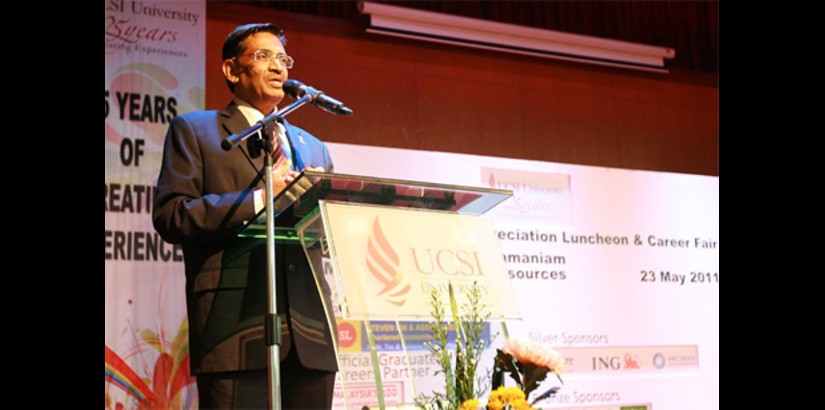  Malaysian Minister of Human Resources Datuk Dr S. Subramania​m delivers his speech at UCSI University's Co-Op Partners Appreciati​on Luncheon and Fourth Annual Career Fair.