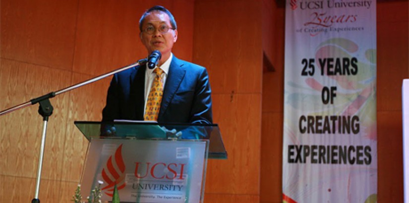 UCSI University's Vice Chancellor, Dr Robert BonUCSI University's Vice Chancellor, Dr Robert Bong delivers his speech at the Co-Op Partners Appreciation Luncheon and Fourth Annual Career Fair.
