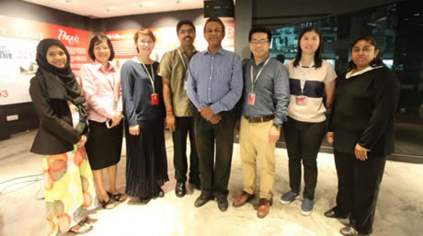 Dr Suresh (fourth from right) pictured with Assistant Professor Wong Lai Wan (third from left), Deputy Dean of UCSI's Faculty of Business and Information Science; Assistant Professor Dr Tan Chun Wei (third from right), Head of UCSI's School of IT; and fel