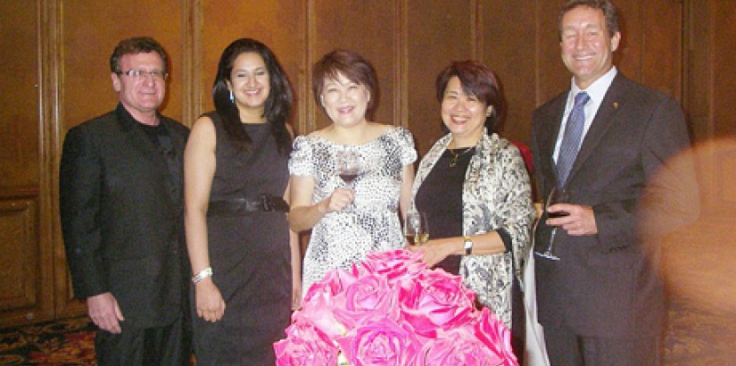 A Bouquet for the 'Captain' (From Left:) Dr Robert Goldman, Dr Deepali Sharma, Margaret Soo, Dr Peh and Dan Snyder arrive early for the evening