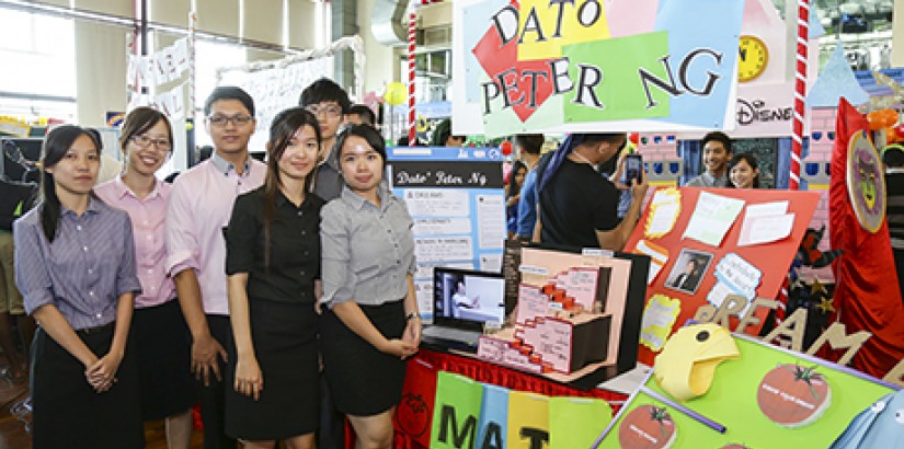  DARE TO DREAM: Students from Booth 48 share UCSI’s founder and group chairman Dato’ Peter Ng’s vision –– to make a difference in education.
