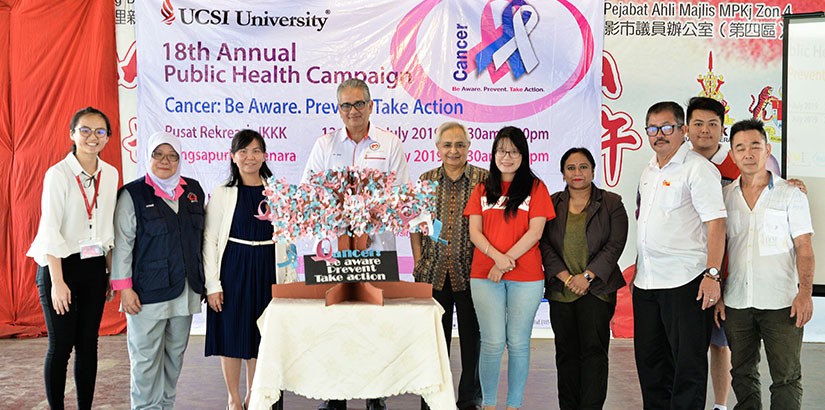 Group photo of the organizing committee, university staffs and the guests of honours who came for the opening ceremony 