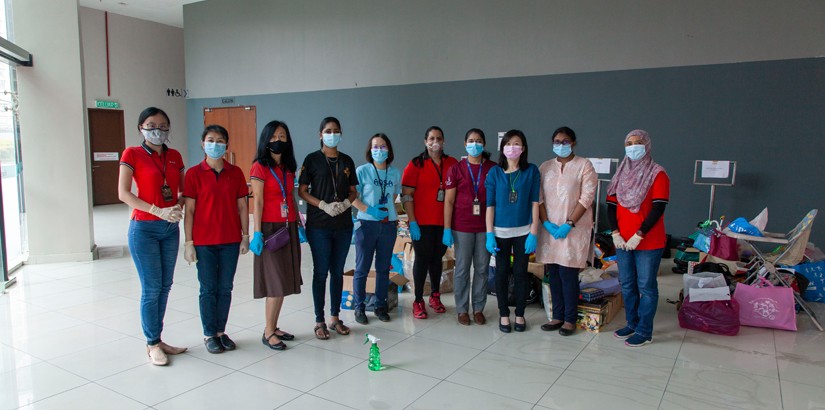 UCSI students and staff at the donation drive.