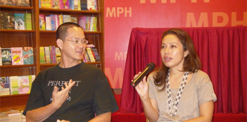 Dr Ong and Dina sharing experience on how to write with facts and conviction