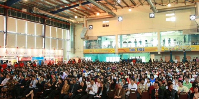 UCSI University’s new students together with their parents at the Welcome Ceremony prior to the students’ orientation