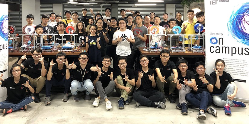 A group photo of the organising committee and participants at the end of the 3D Printer Workshop. 