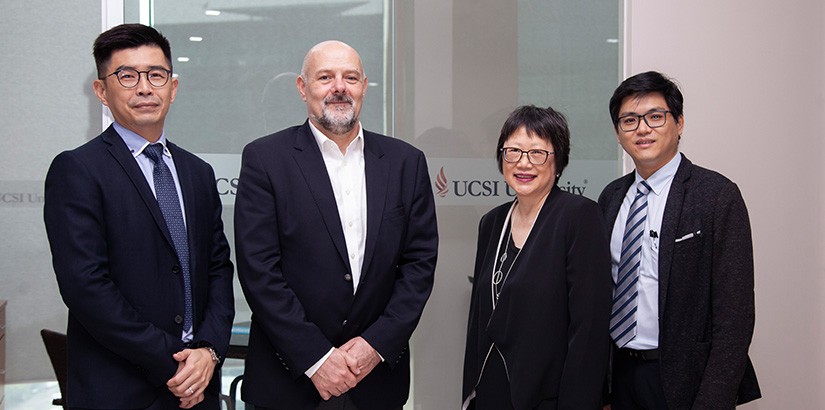 A photo of UQ representatives together with Willie Tan Moh Leong, Global Engagement Office senior vice-president and Dr Jimmy Mok.