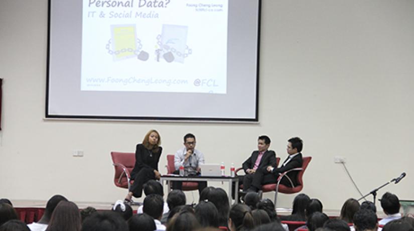  EXPERT VIEWS: (left – right) Moderator – lecturer Nurul Ashiqin and speakers Foong, Teh and Lee sharing their insights on personal data protection with regards to social media.