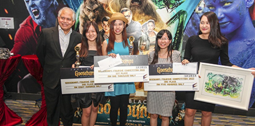  [TALENTS]: Winners with Prof Dato’ Dr Ahmad Haji Zainuddin, Director of ICAD (far left) and Catherine Chai, Marketing Manager of Sony Pictures Malaysia (far right) in a group photo.