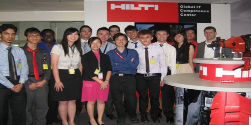 GROUP PORTRAIT: UCSI University students, lecturers and Hilti (Malaysia) personnel posing for the camera during the industry visit to Hilti (Malaysia).