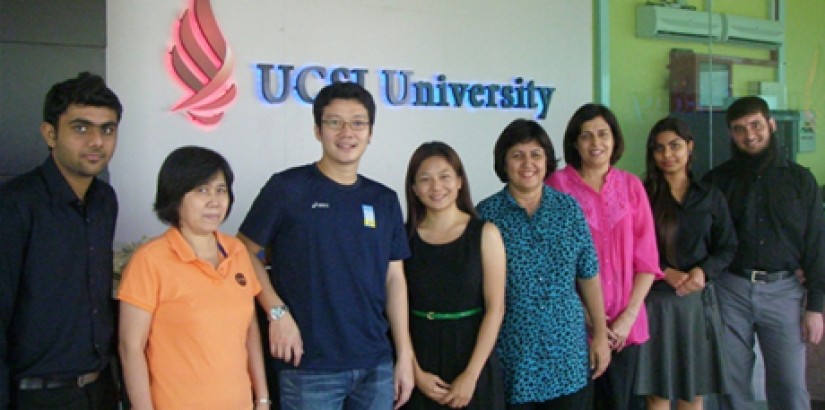 SUPPORTIVE TEAM: The hardworking team behind the IELTS test MY001 – 24112012.