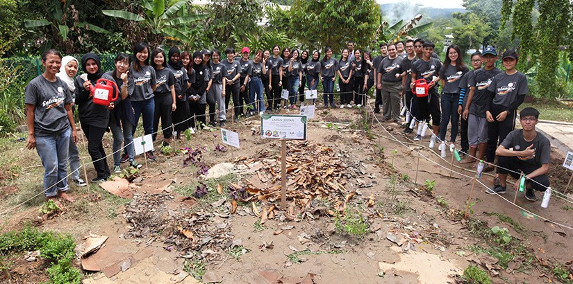 Group photo at the end of the event.