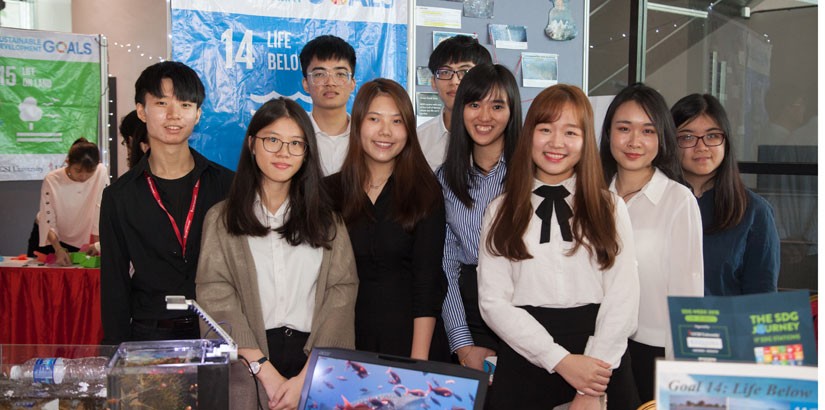 UCSI students representing SDG 14, Life Below Water.