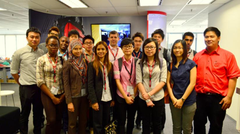  GROUP PORTRAIT: SoIT students and lecturers from UCSI posing for a group shot with HAITS employees.