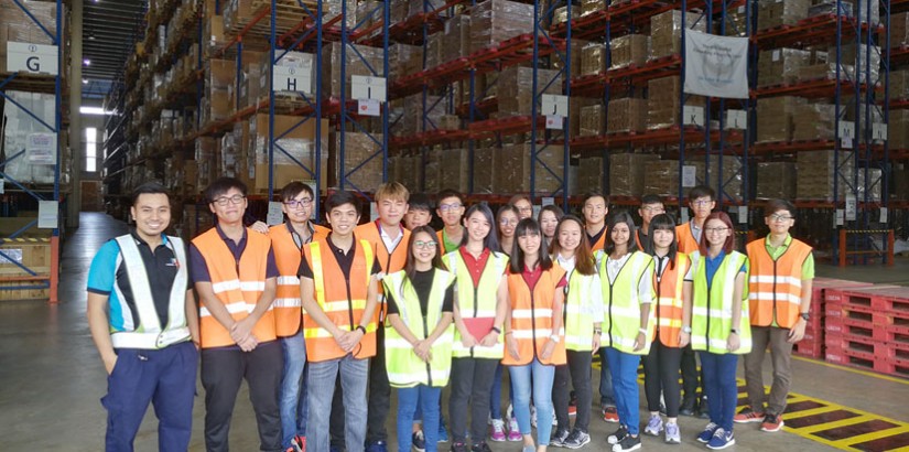 UCSI students visiting the Kuehne+Nagel’s warehouse