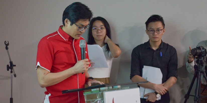 Acting Director of De Institute of Creative Arts and Design (ICAD), Associate Professor Ir Dr Jimmy Mok Vee Hoong giving his opening remarks Acting Director of De Institute of Creative Arts and Design (ICAD), Associate Professor Ir Dr Jimmy Mok Vee Hoong giving his opening remarks