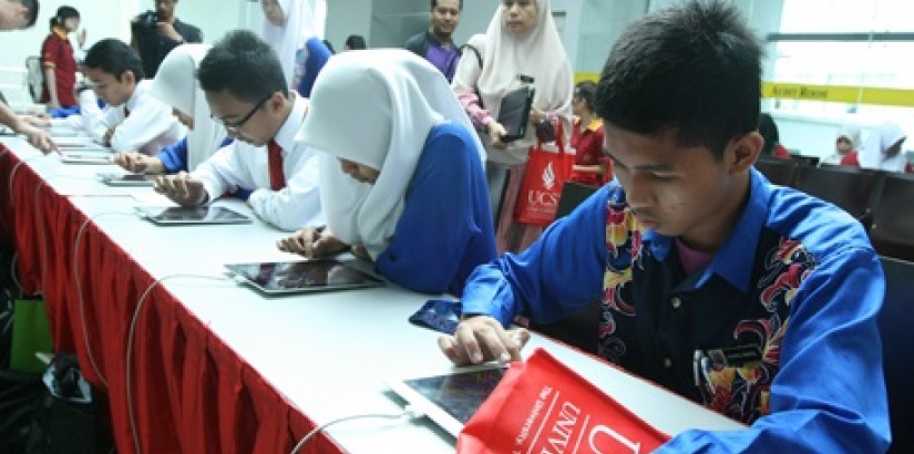 Students from high schools around the Klang Valley participating in the Apple IT Workshop