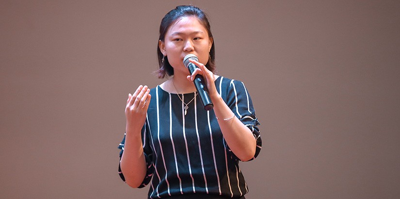 Melissa Chew Meishi, who was one of the 2 representatives for Third Prize Winner MindFlu made a presentation on the importance of mental health support and awareness