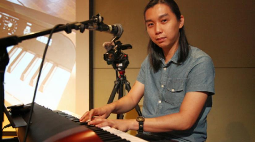  TALENTED PIANIST: UCSI’s School Adjunct Lecturer Cheah Wei Li introducing his topic – ‘Transcribing Jazz’ – to the audience during the jazz clinic.