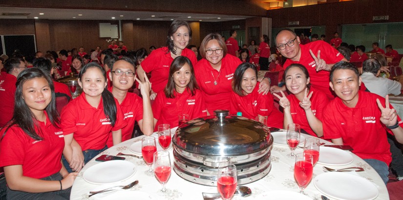 The Kechara Soup Kitchen Society volunteers showing that they care.