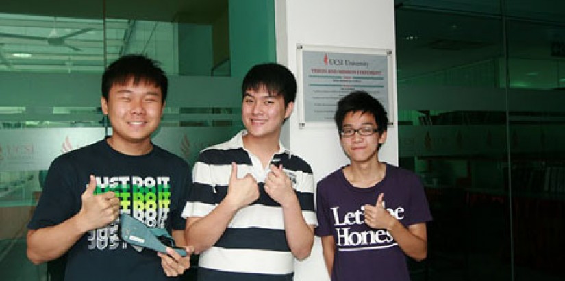 Three of the Four Gold Medalists of the third annual 'Life Invention Gifted Contest for Green Growth in Korea 2011’ from UCSI University