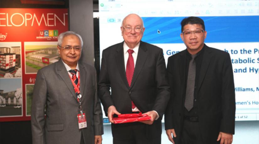 From left to right: Senior Professor Dato' Dr Khalid Yusoff, UCSI's Vice-Chancellor and President; Professor Gordon Williams, Professor of Medicine at Harvard Medical School; and Professor Dr Ooi Keng Boon, UCSI's Deputy Vice-Chancellor of Research and Po