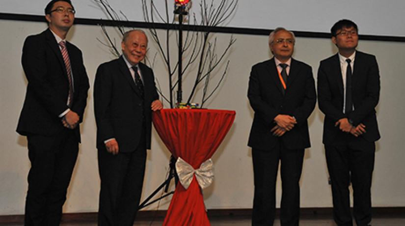  THE OFFICIAL LAUNCH: Tan Sri Datuk Dr Augustine Ong and Senior Prof Dato’ Dr Khalid Yusoff accompanied on stage by the Advisor of UCSI-MINDS Student Chapter, Dr Tan Teng Hwang (most left) and President of UCSI-MINDS, Ee Kai Shen (most right) during the l