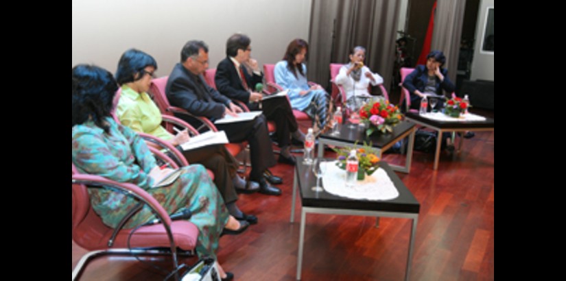 Dialogue panelists immersed in discussion about Malaysia’s multiethnic society