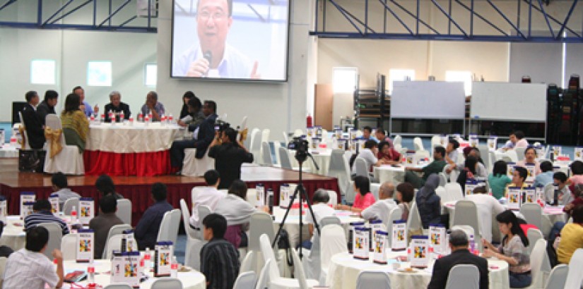 Participants listen raptly to one of the keynote speakers.