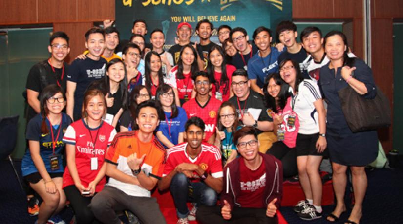 [THRILLED]: UCSI students with the director and crew of Ola Bola in a group photo.