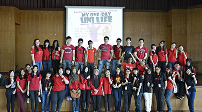  ALL SMILES: “My One-day Uni Life” organising committee posing for a group shot during the event.