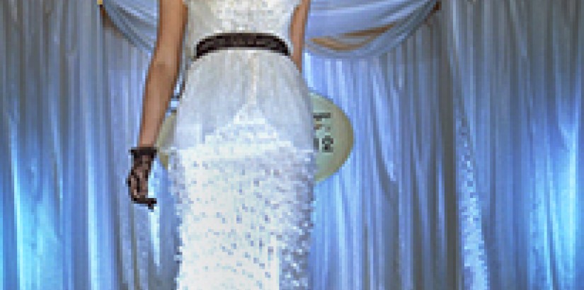  VINTAGE: A model parading a sophisticated wedding dress designed by UCSI fashion student Worood Abdul Karim during the bridal competition cum exhibition, themed, ‘Victorian High Tea Time’.