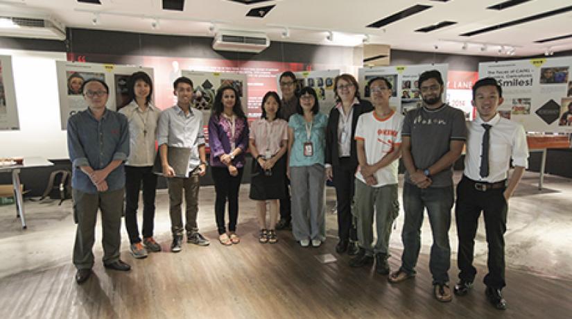  GROUP PHOTO: Asst Prof Dr Chan (6th from left onwards) joined by Gloria Chan, lecturers and students of the Mass Communication programme in a group photo