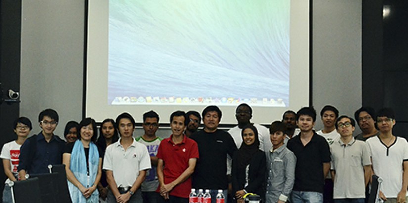  Participants with the speaker Tai Chong Poh (in black, centre).