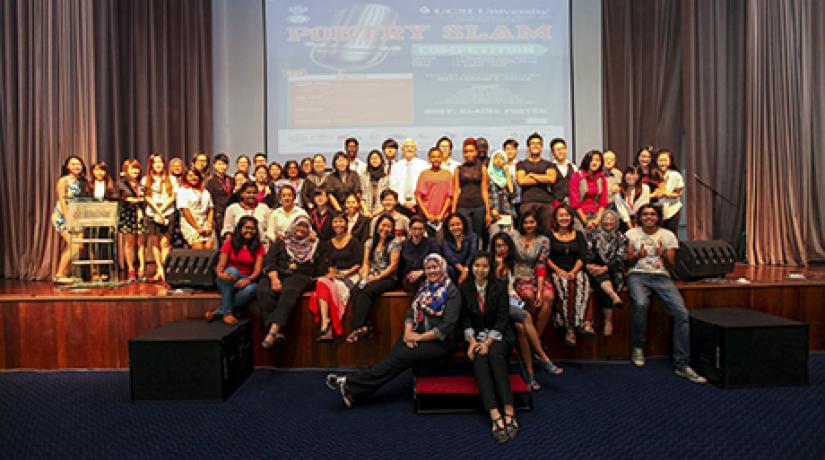 GROUP PHOTO: Poets, judges and members of the organising committee in a group photo at UCSI’s Poetry Slam Competition 2015.