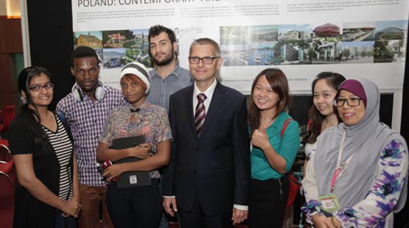  The opening ceremony of the 2-week long Polish Modern Architecture Exhibition held on campus ground from the 4th to 14th September, 2015.