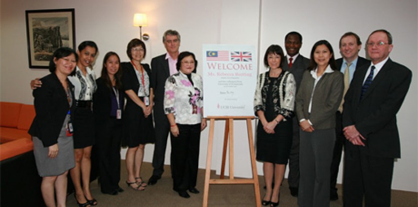 Professor Dr Lee Chai Buan and staff from Internatio​nal Relations Office together with Ms Rebecca Bunting and her delegates from the University of Portsmouth​, United Kingdom.