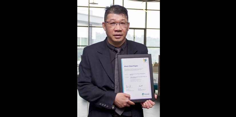 Professor Ooi adds on to his list of accolades by receiving Most Cited Paper certificate.