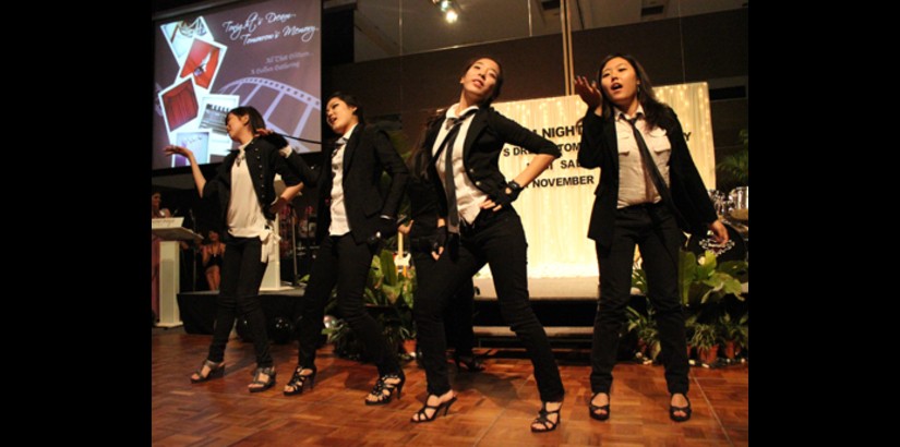  The July 2010 students from Korea put up an energising number which stole the hearts of many judges.