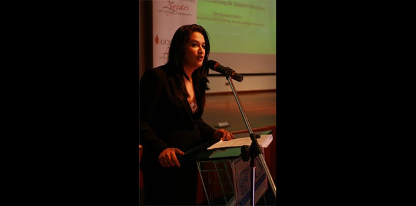 Dr Deepali Sharma, the Associate Dean, School of Anti-Aging, Aesthetics and Regenerative Medicine, Faculty of Medical Sciences at UCSI University hosting the Public Lecture