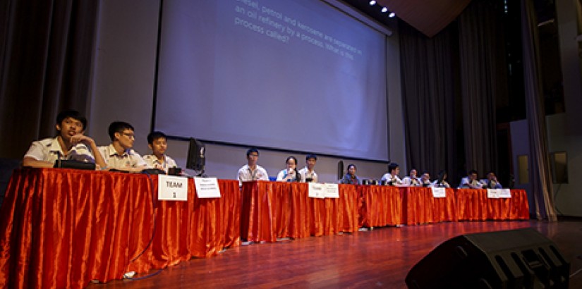  BUZZER READY: The team battling it out in one of the preliminary rounds.