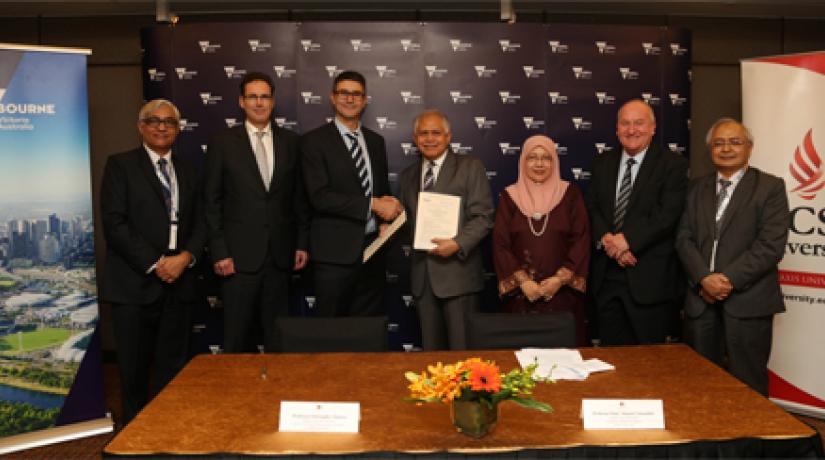 TOWARDS NEW BEGINNING: (left-right) Murli Thadani, Director of RMIT’s International Development; the Hon Steve Herbert, Victorian Minister of Skills & Training; Christopher Ziguras, Deputy Dean of RMIT’s International School of Global Urban and Social Stu